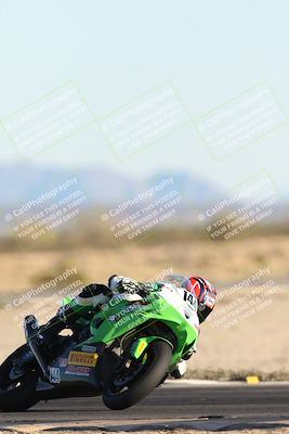 media/Dec-07-2025-CVMA (Sun) [[3e7d2de5dc]]/Race 16-Formula Middleweight/